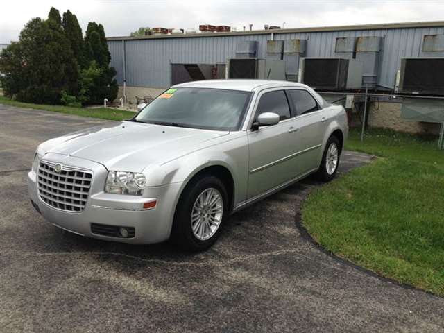 2008 Chrysler 300 Touring 4dr Sedan